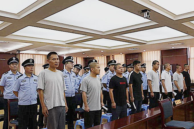 甘肃一恶势力团伙受审:讨债手段五花八门 居然还收取"出诊费"