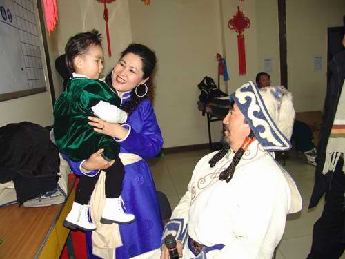 草原汉子,失去女儿后写出《天堂,如今59岁"秃头"跨界成演员