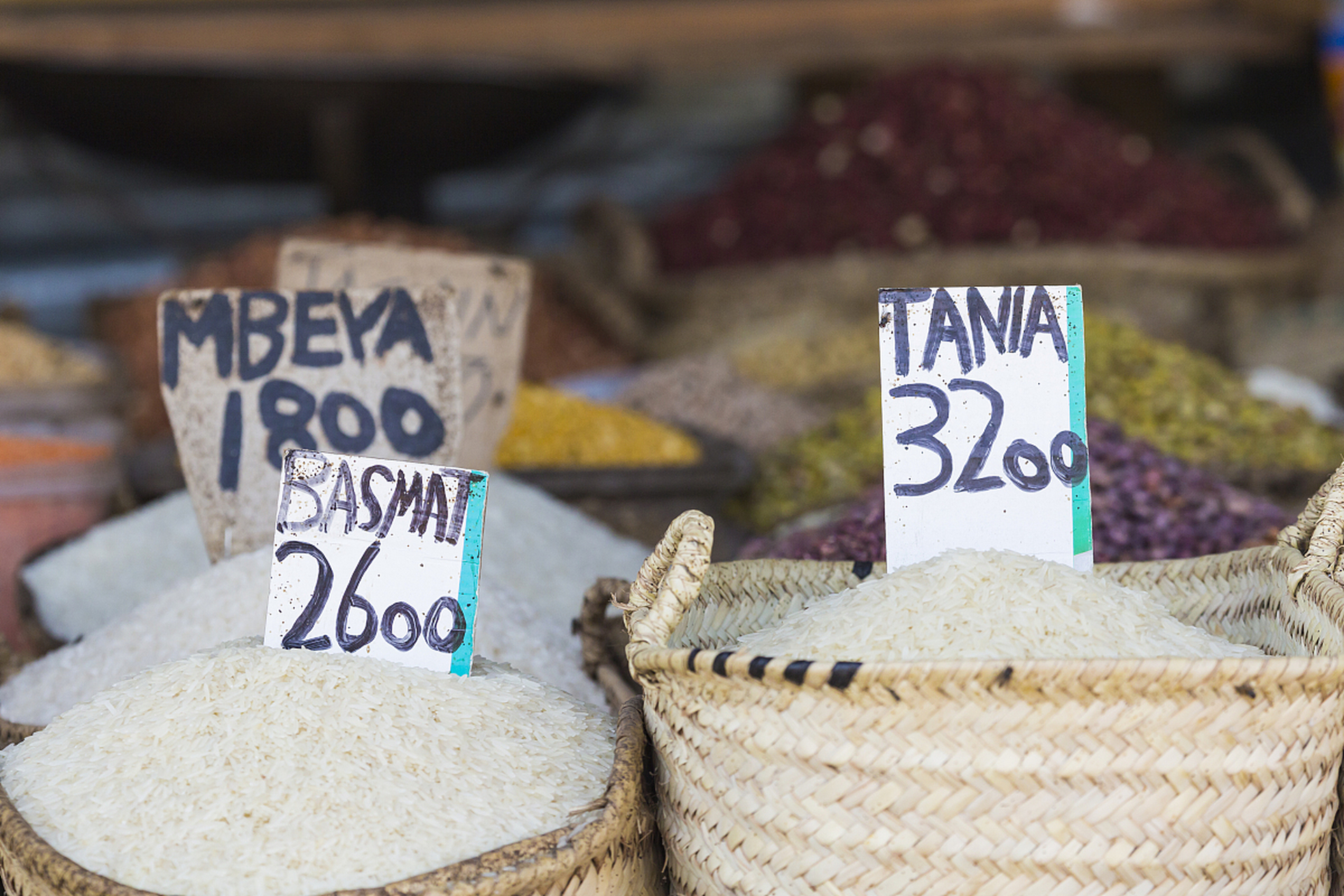 国际市场受印度限制大米出口影响#  随着印度禁止部分大米的晨谮