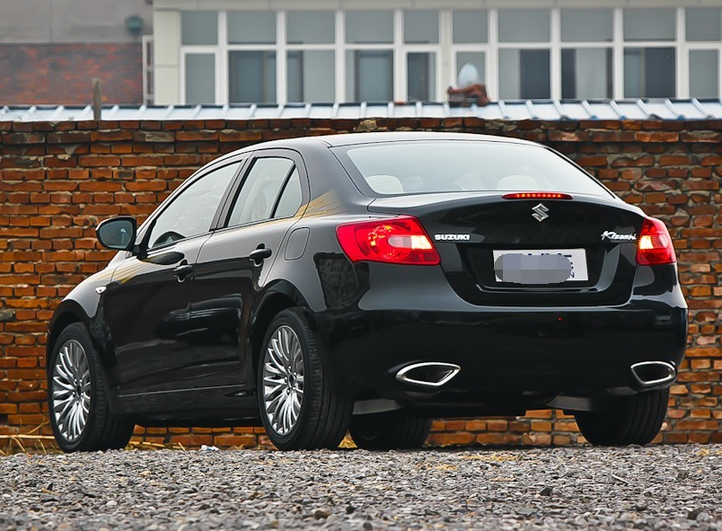 铃木凯泽西:这部车子整体颜值十分在线,工艺质量很精细