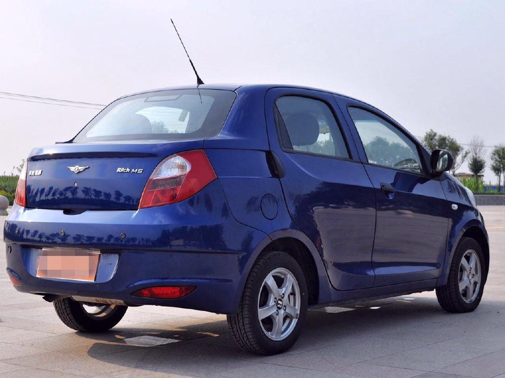 看着就很独特,瑞麒m5动感十足,低调也掩盖不了光芒