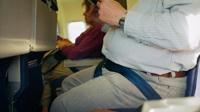 男子乘飞机时因旁边坐了胖子 把英国航空告了