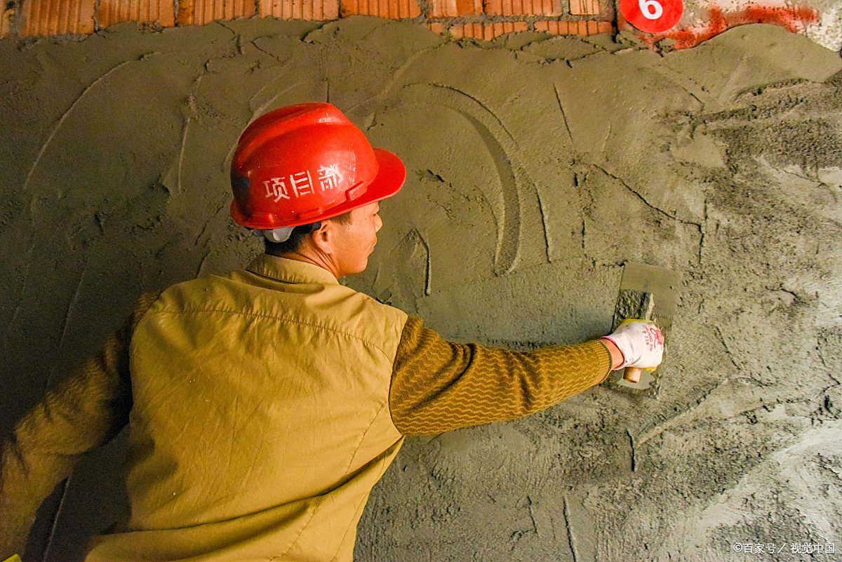 监理应检查在抹灰之前要对墙,柱,梁等不同材料