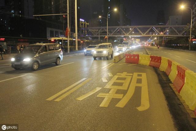 深圳设置首个潮汐收费车道 就在这个高速口