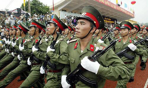 中国军人和美国大兵有啥差别?越南人说出了真相