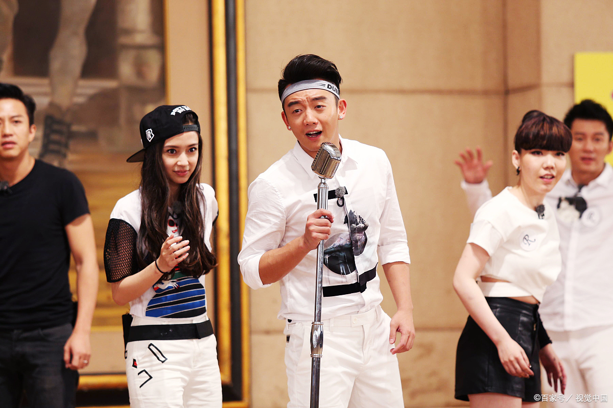 如何评价综艺《奔跑吧 第四季》?