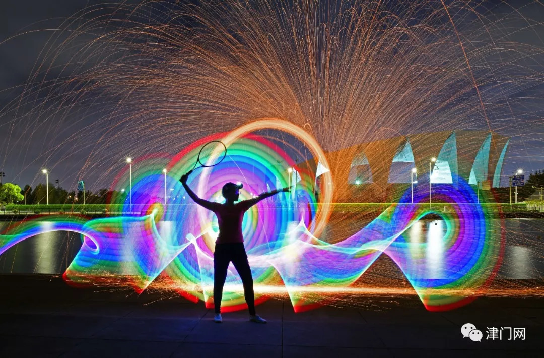 「特别关注」胡颖楠光绘摄影作品赏析