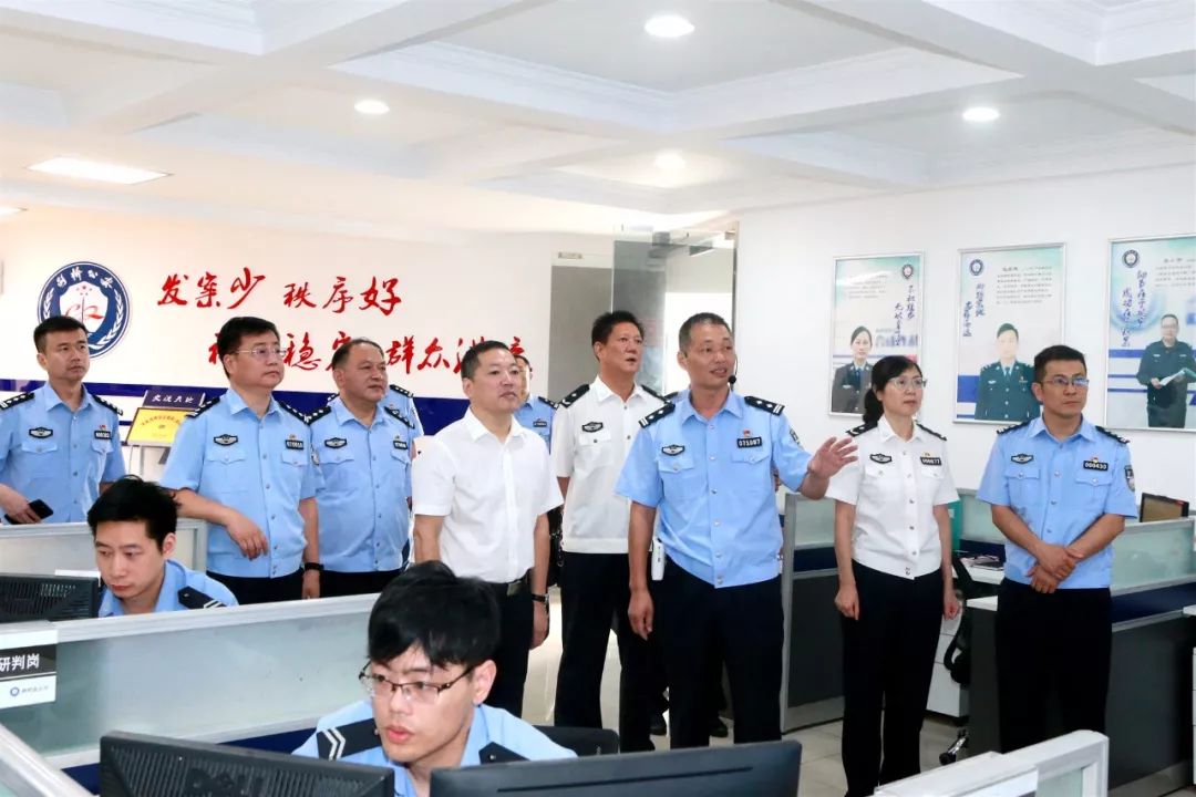 永葆人民警察本色!省公安厅政治部主任何小华到台州调研指导工作