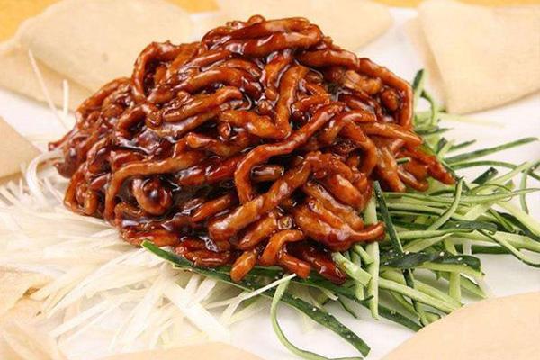 京酱肉丝,不仅甜还有着酱香的浓郁味道