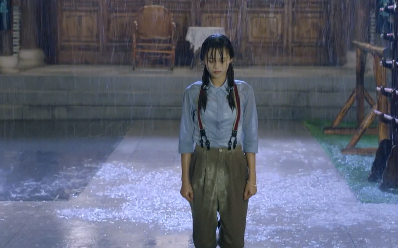 mike淋雨有些性感,白宇淋雨暴露了发量,看到她淋雨网友表示心疼