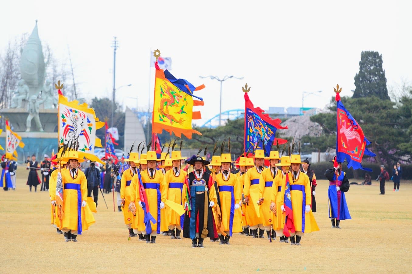 韩国军人身穿古代服装迎接外国元首,犹如穿越到明代