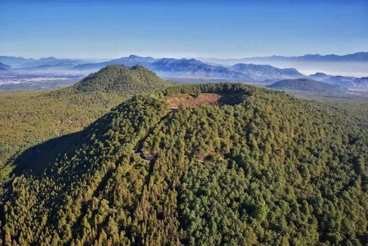 "十山九无头"的奇异火山地貌,幽静神秘千姿百态