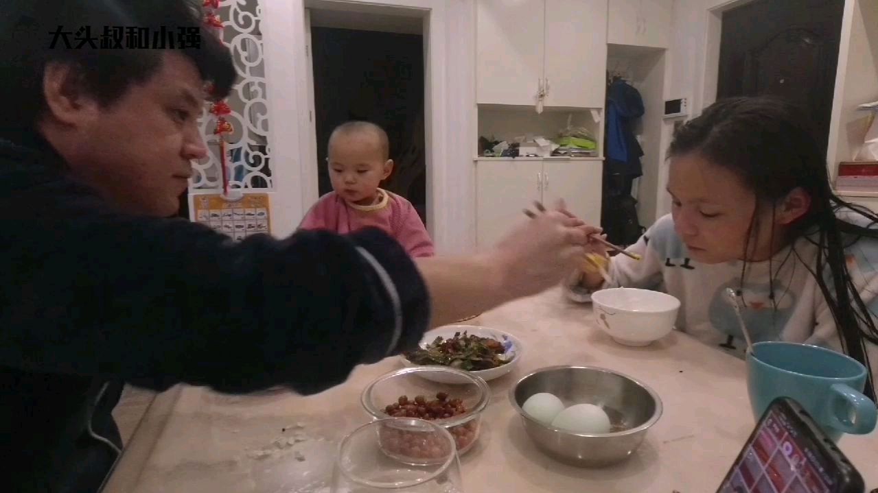 腊肉炒蒜苗超好吃,又香又美味!一家人怎么吃都不够