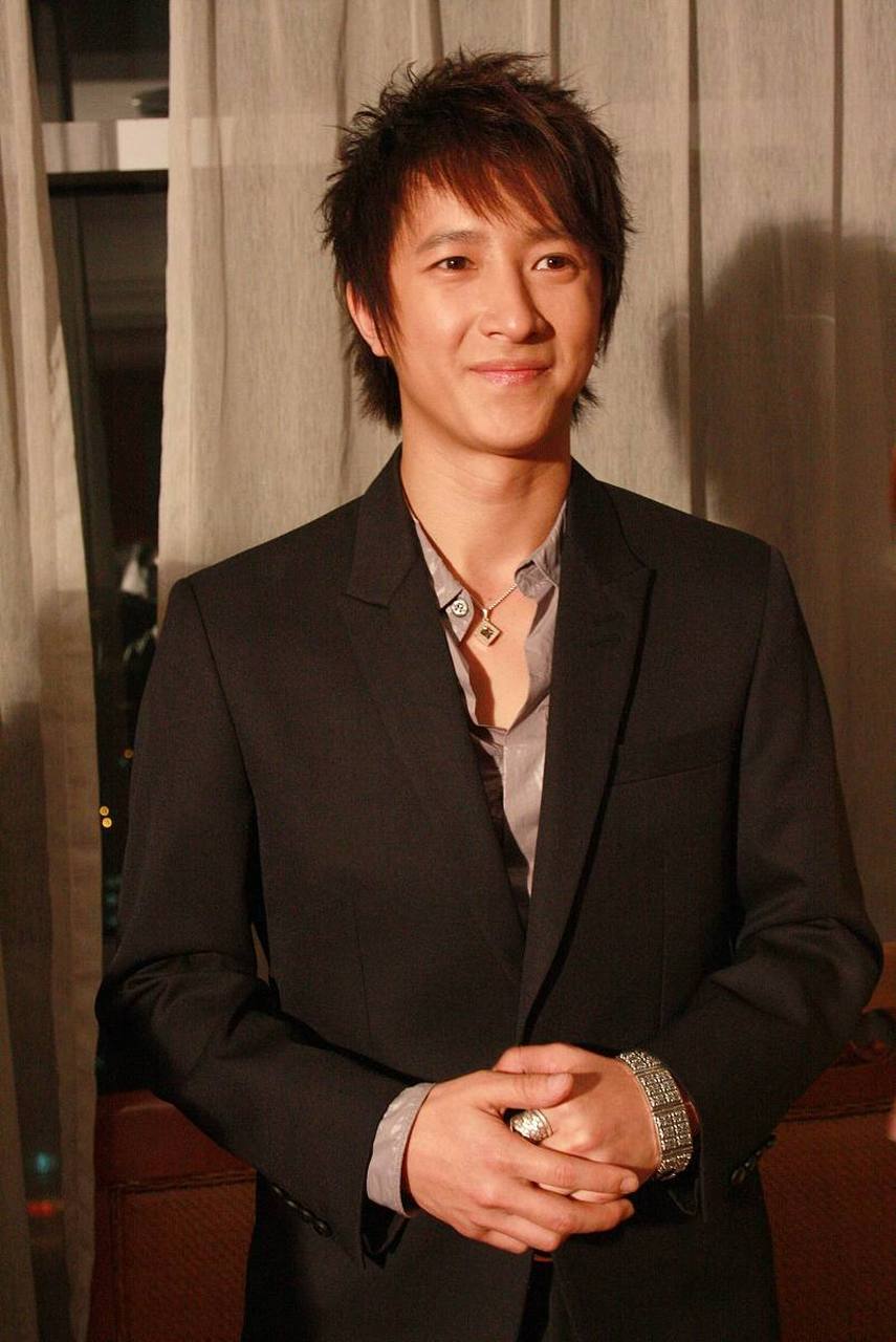 电影《前任4:英年早婚》,韩庚饰演的孟云,听到刘雅瑟饰演的柳柳对婚姻