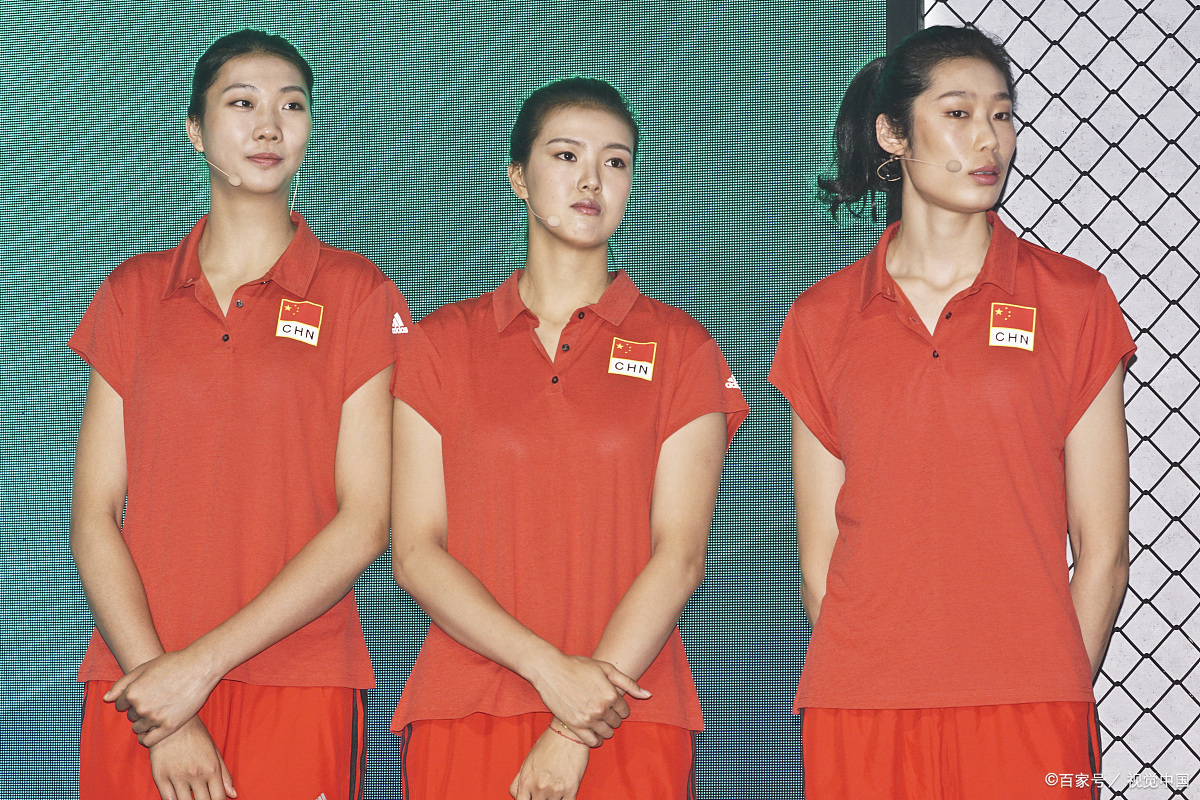中国女排的"朱袁张"组合渐行渐远,破坏者是她,球迷:为她鼓掌