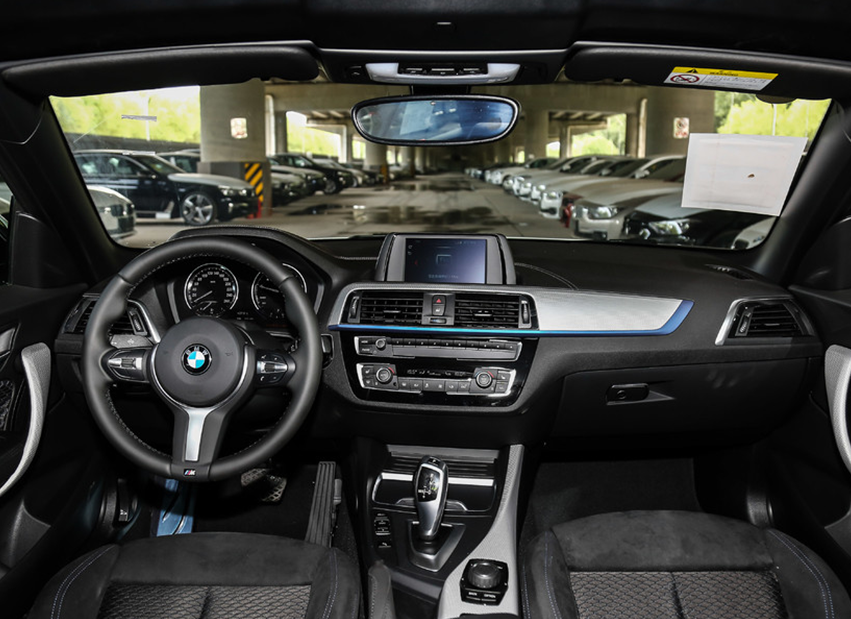 宝马2系敞篷225i 敞篷轿跑车 m运动型的欣赏与品读