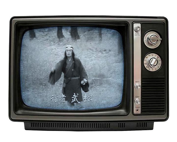 还记得最早的电视机,步入我们生活中吗?再想起时满满的回忆