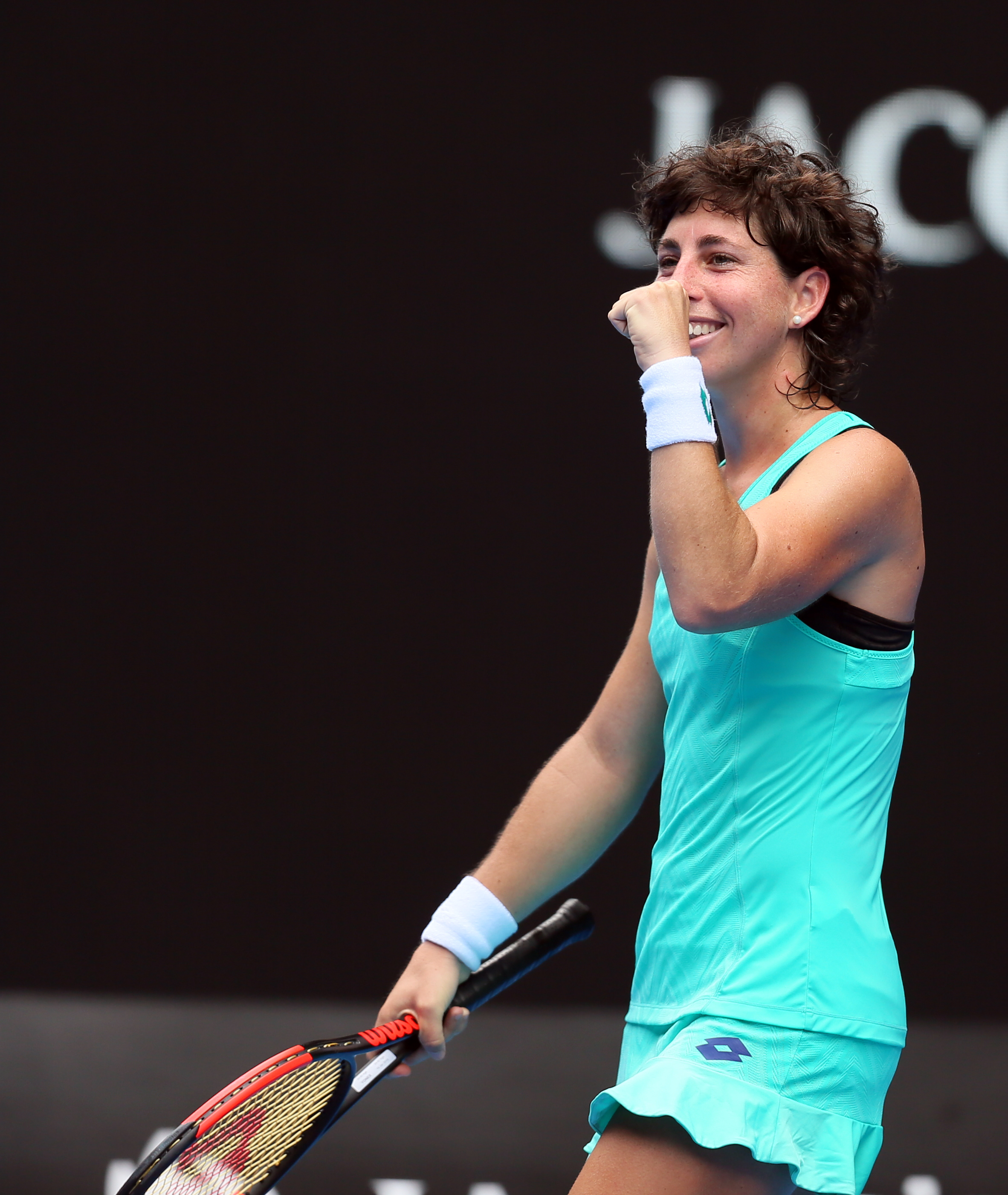 (体育)(3)网球——澳网:纳瓦罗晋级八强