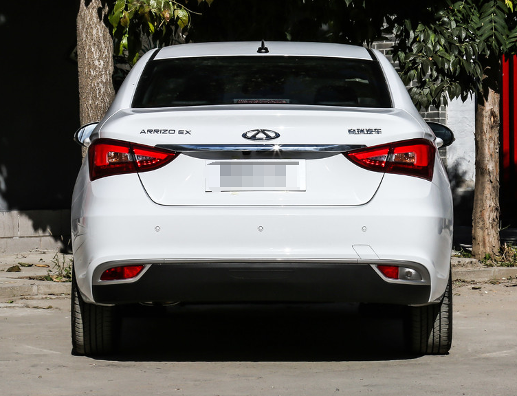 给大家分享一款奇瑞汽车-艾瑞泽ex的外观与内饰