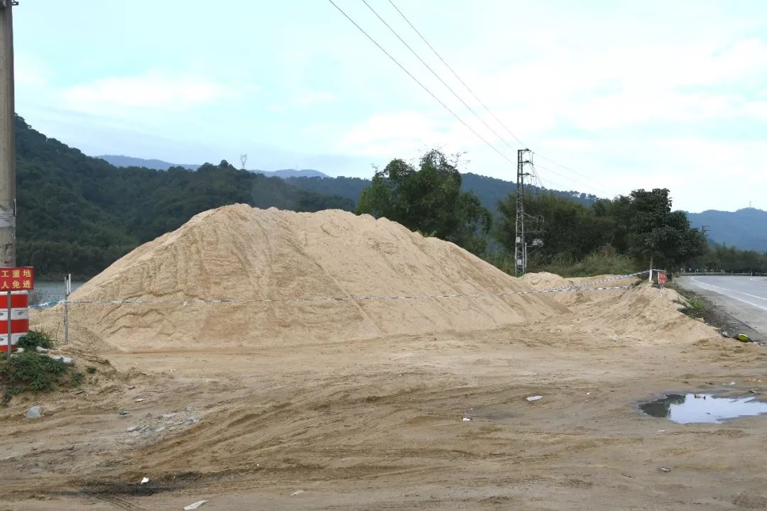 起底肇庆广宁砂霸团伙:非法采砂,聚众赌博,操纵基