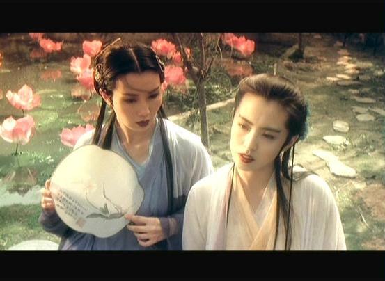 看完《青蛇》以后才发现,青蛇爱的既不是法海也不是许仙,而是她