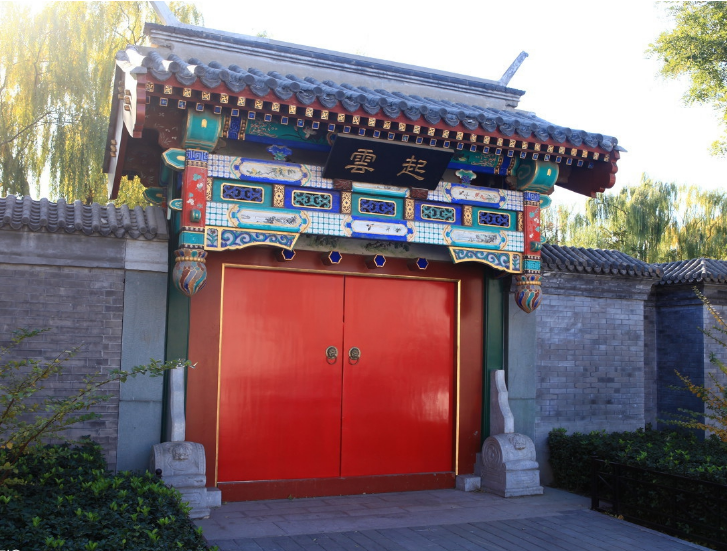 象征古代"门第等次"的中国传统建筑——门楼,体现传统的家文化