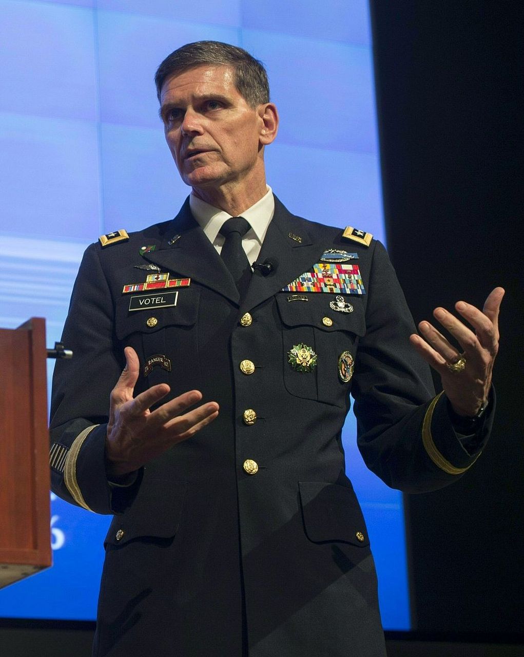 美国空军司令抱怨:中俄拦截美军机越来越大胆  美国空军作战司令马克.