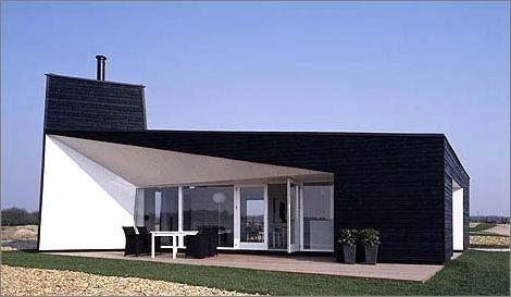 直至豪宅装修完成,两人才十指紧扣,迁入由许世勋赠送,位于香港半山