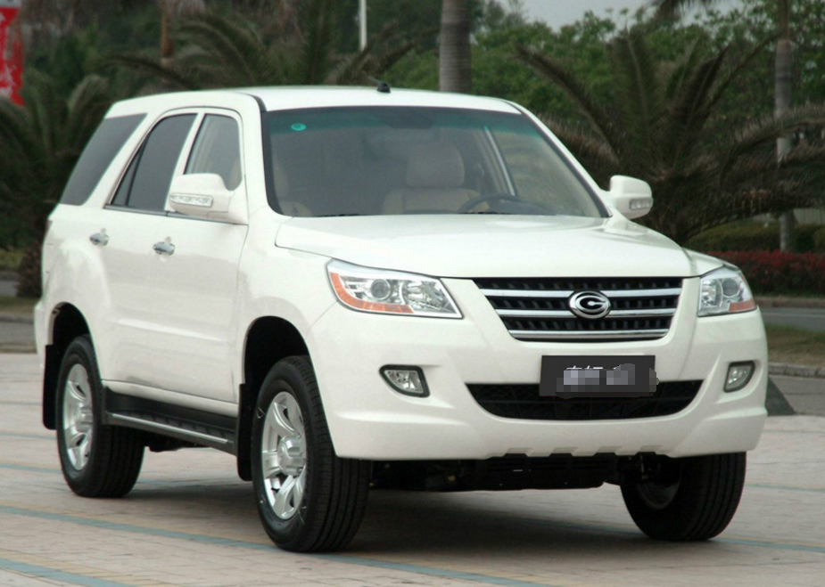 这款广汽吉奥奥轩g5全身设计比例很协调,气场非常足,车身霸气!