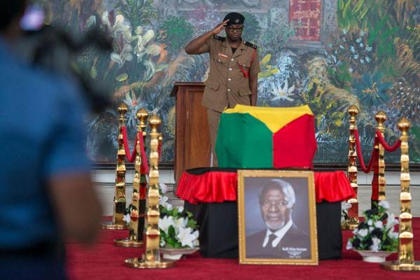 联合国前秘书长科菲·安南灵柩抵达加纳 将举行葬礼