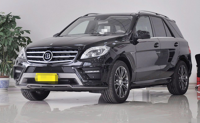 brabus巴博斯m级座椅软硬适中,贴合性不错,填充物将座椅的支撑力和