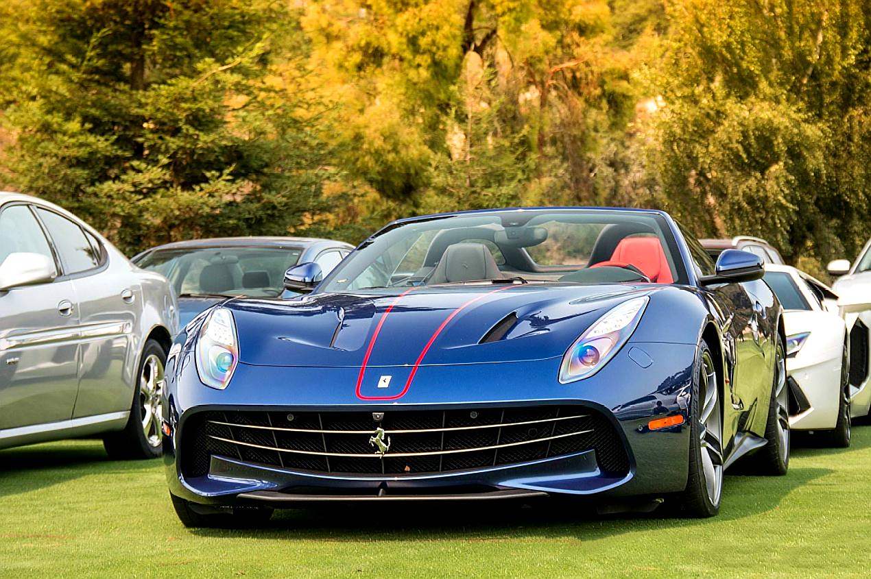 真羡慕能拥有一辆法拉利f60america的人!