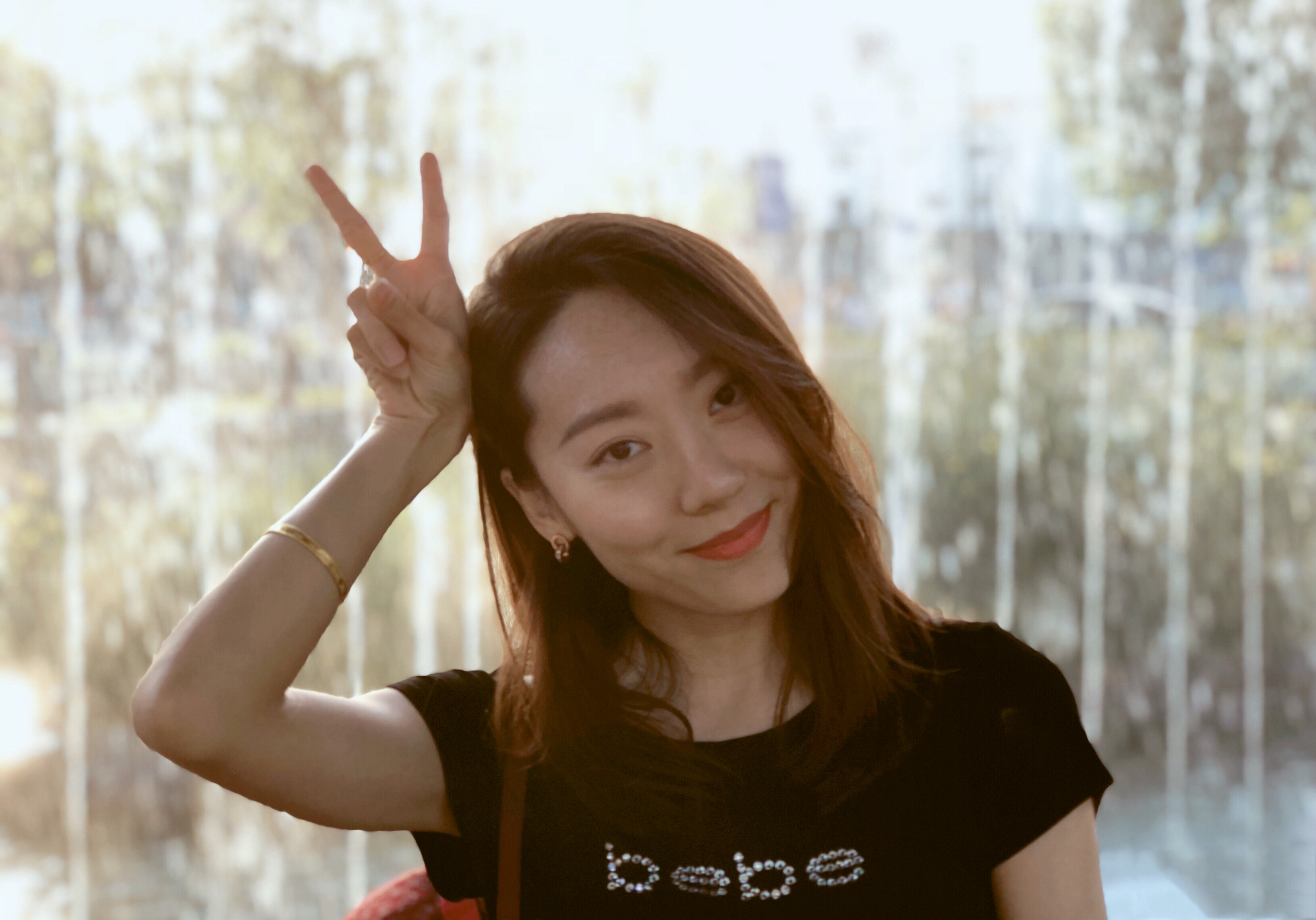 新"星女郎"鄂靖文颜值身材不输一线女星 本色出演周星驰新戏