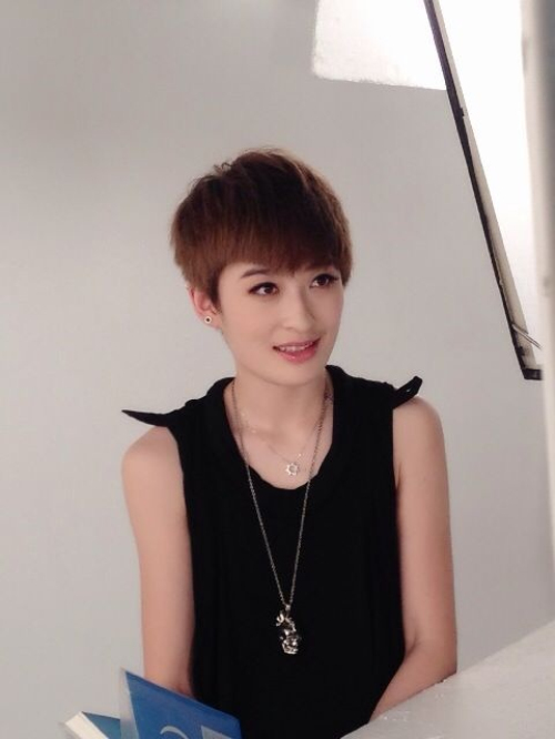 今日,音乐圈失去一位创作型歌手,曾轶可注定被公司雪藏