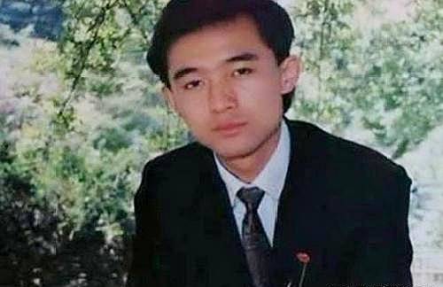 有头发的孟非长这样!青涩的脸浓密长发,自嘲:头发都去哪了?