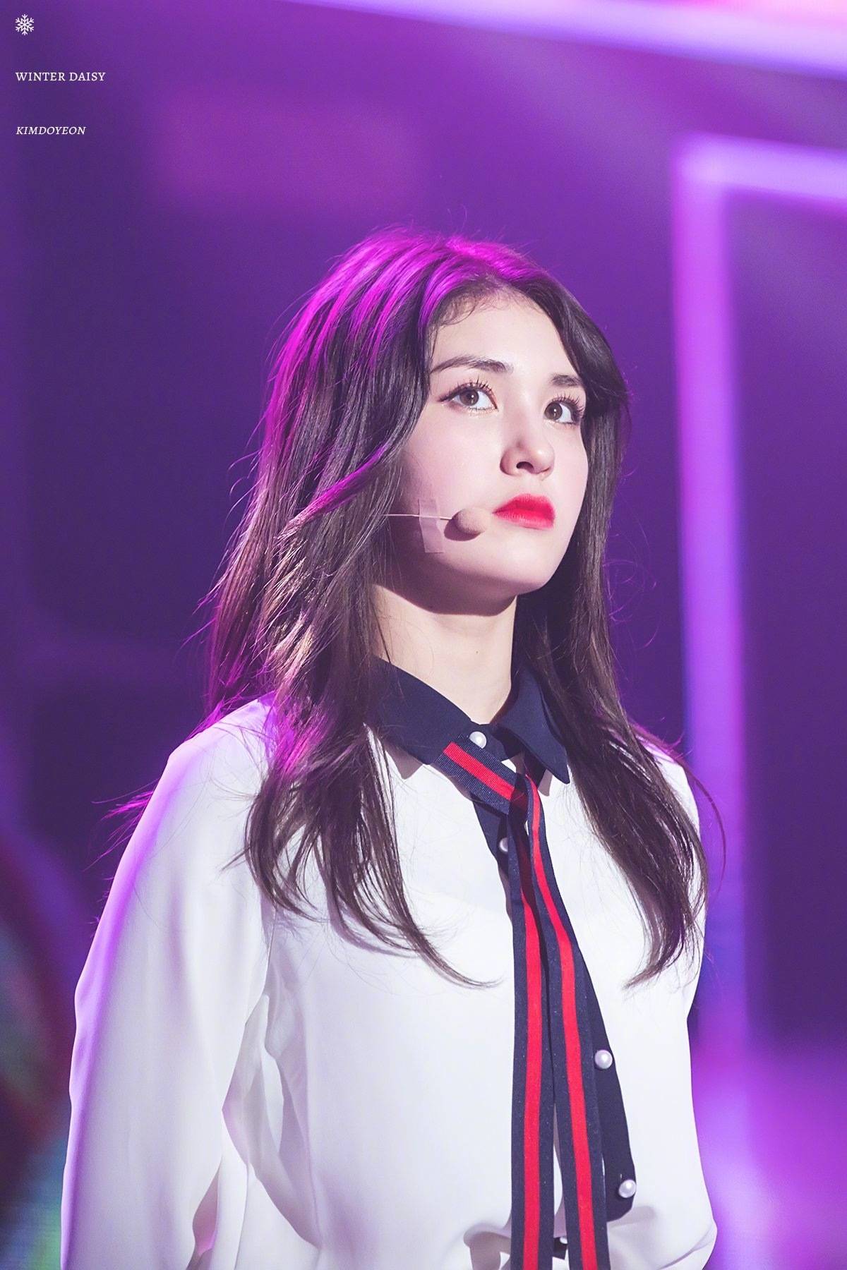 somi 换公司作为solo歌手今年5月出道,终于结束等待,期待她呀!