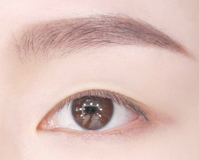 女人的6款眼型:桃花眼勾魂,杏眼最标准,垂眼争议最大