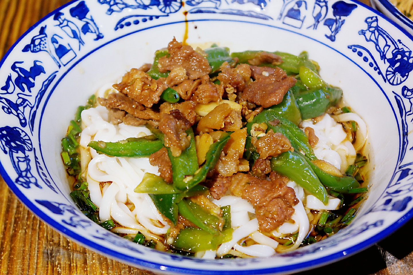 湖南哪个城市的米粉最好吃?长沙并不是无辣不欢,小清新原汤粉!