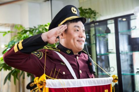 宋晓峰九孔南北谐星在线飙戏,《这个保安有点彪》今日登陆腾讯视频