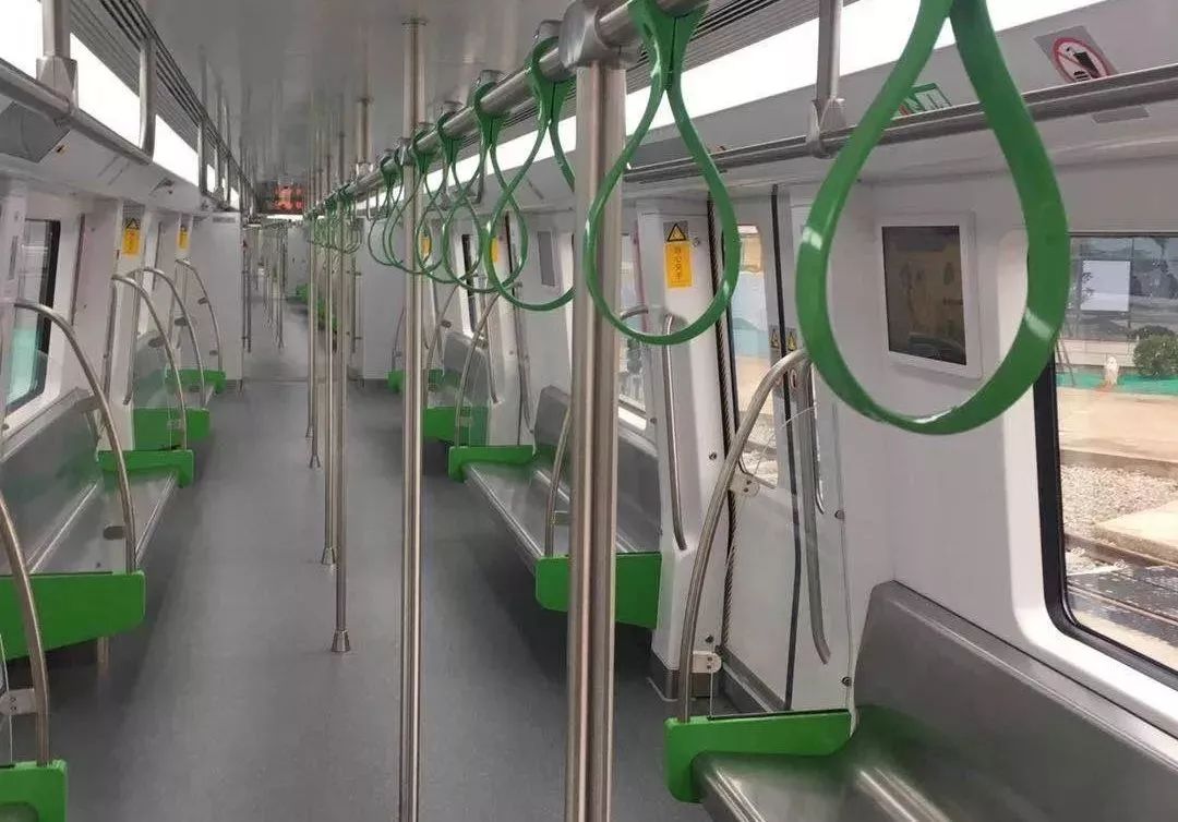 你好,东孚站到了!