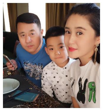 《乡爱11》杀青,王小宝媳妇撞脸关婷娜成亮点,但这还不是重点
