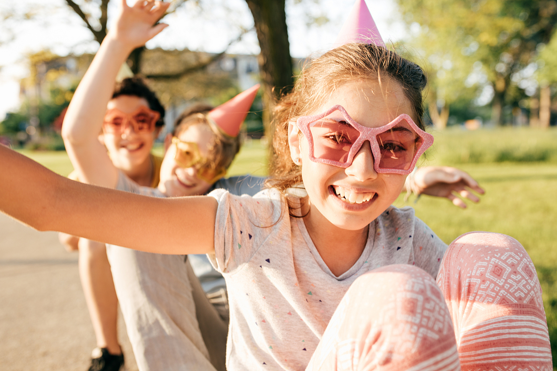 要拍摄活泼好动的孩子照片,6个建议:  1. 捕捉真实的瞬间.