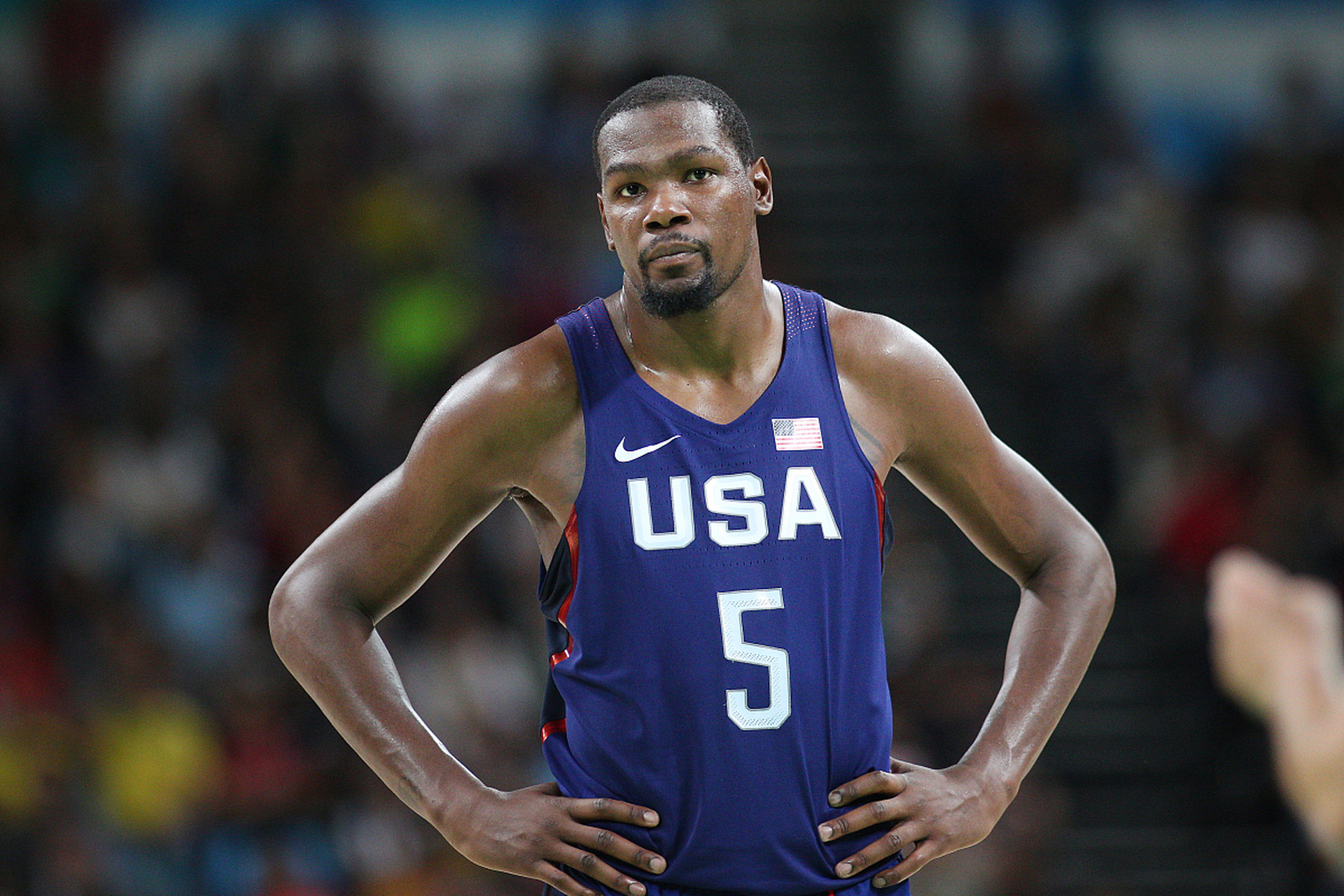 kd:从没和他们一起打过球,我很期待 近日,篮网球员凯文-杜兰特接受