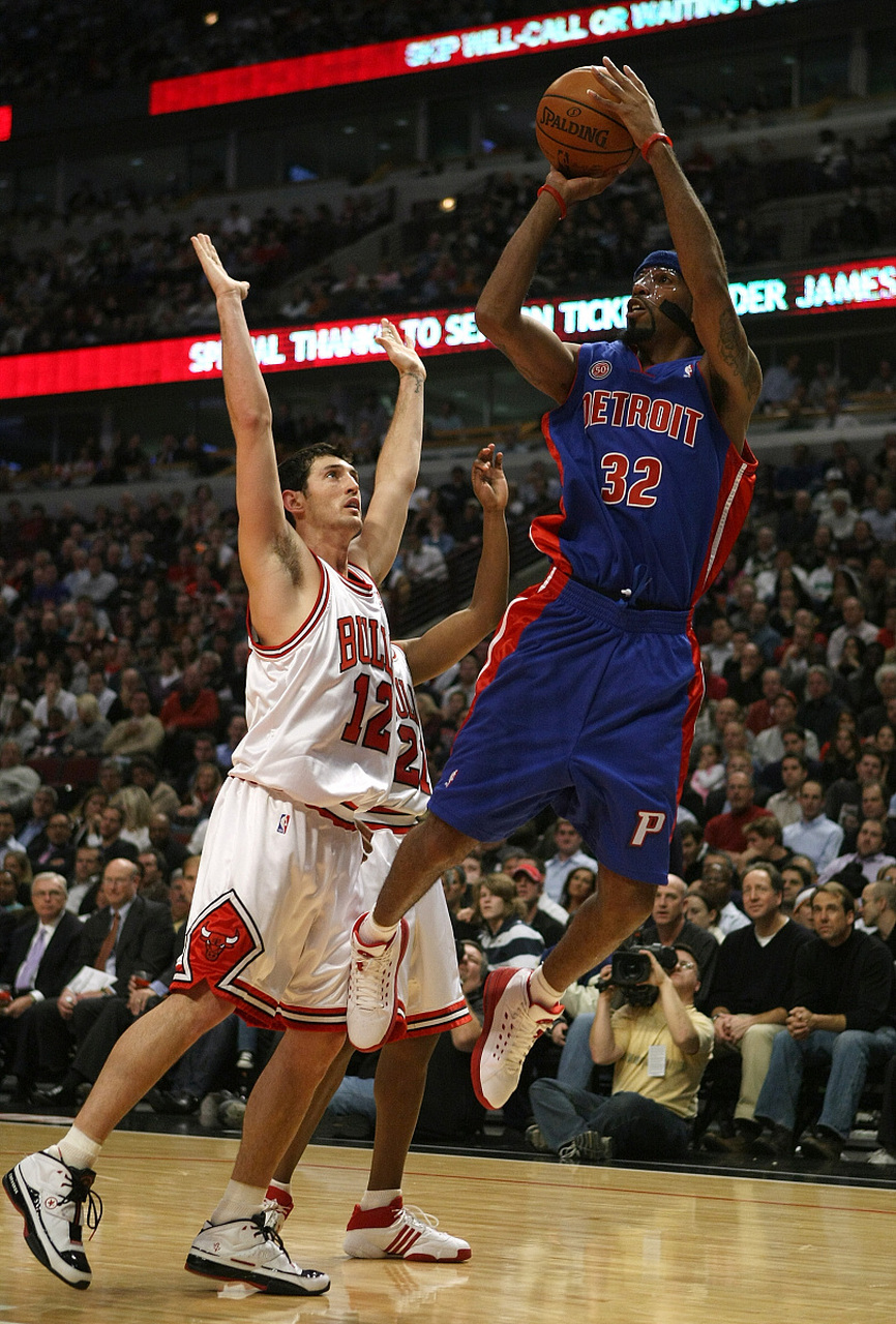 科比都称赞防守他累得不行  汉密尔顿(richard hamilton)是一位曾经在