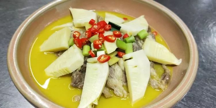 冬笋煨牛腩 68元/份