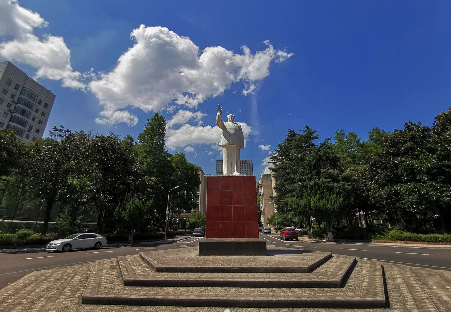 今年很多深圳考生,放弃广州医科大,选了深大医学院 67     作为医疗