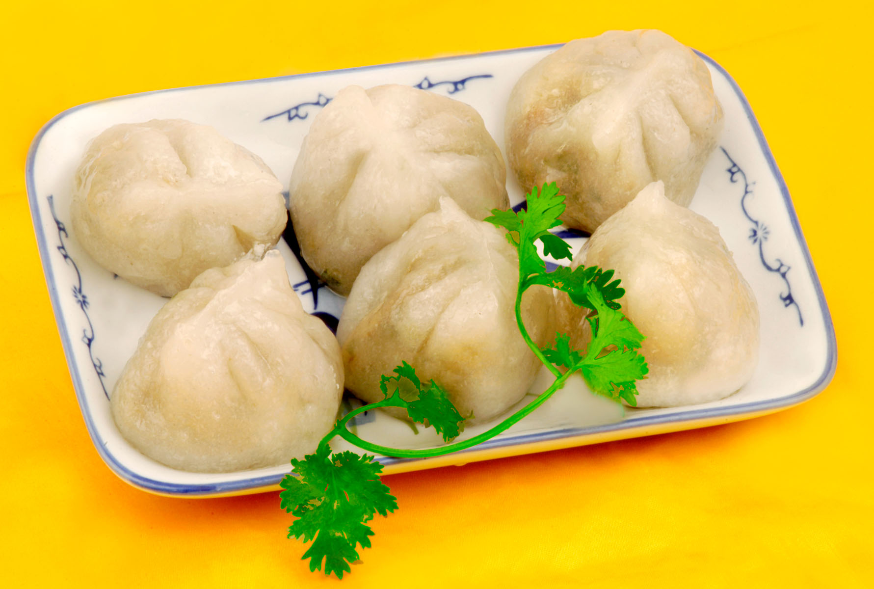 有一种早茶叫做"粉果",粤式传统点心小吃,广东人民的挚爱