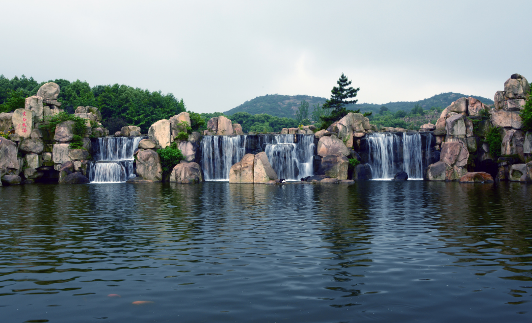 走进苏州,领略拙政园的风光,感受白马涧龙池的韵味