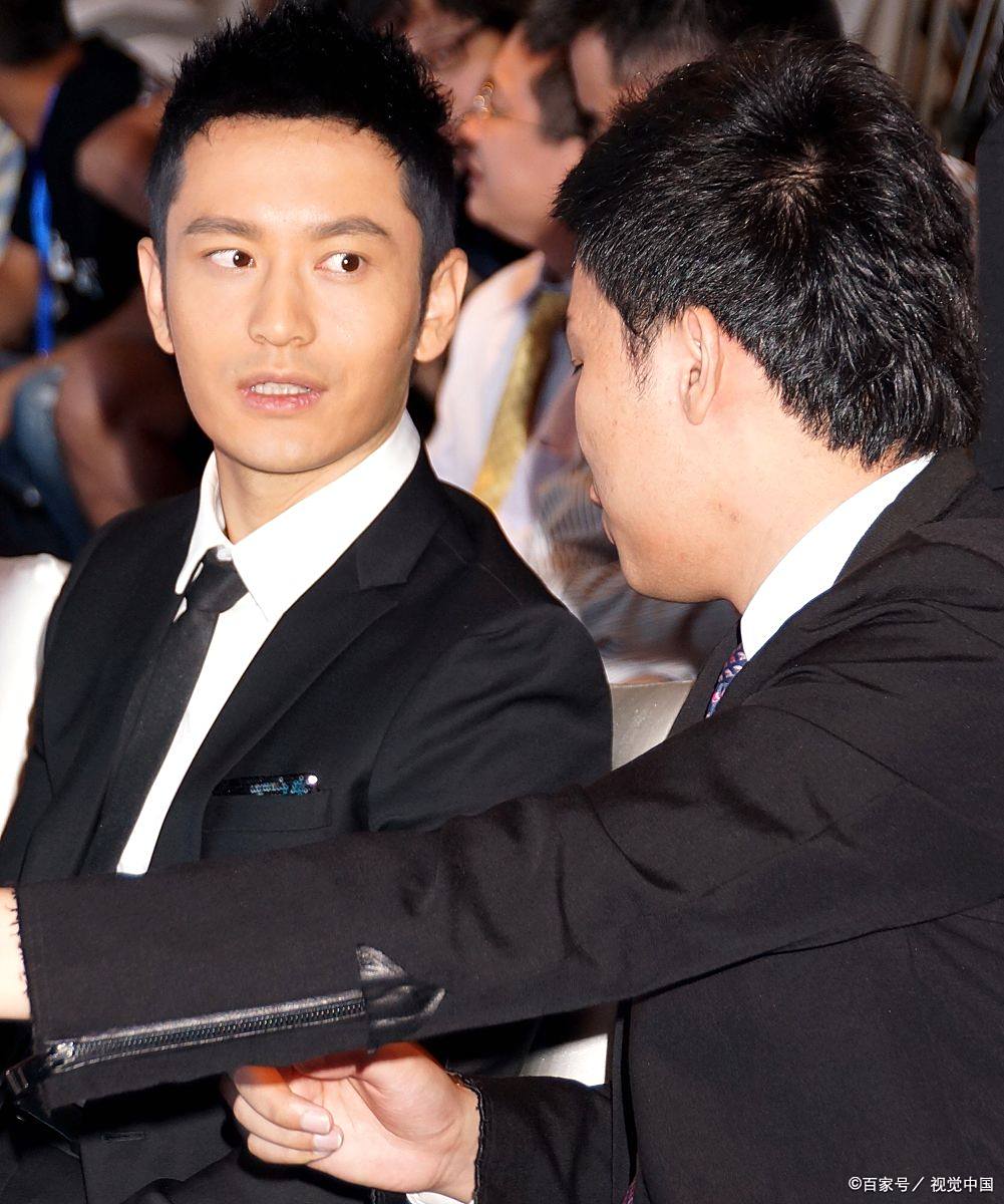 金秋图文动态创作节# 双11惊喜夜翻车,关晓彤黄晓明对嘴型明显,场面