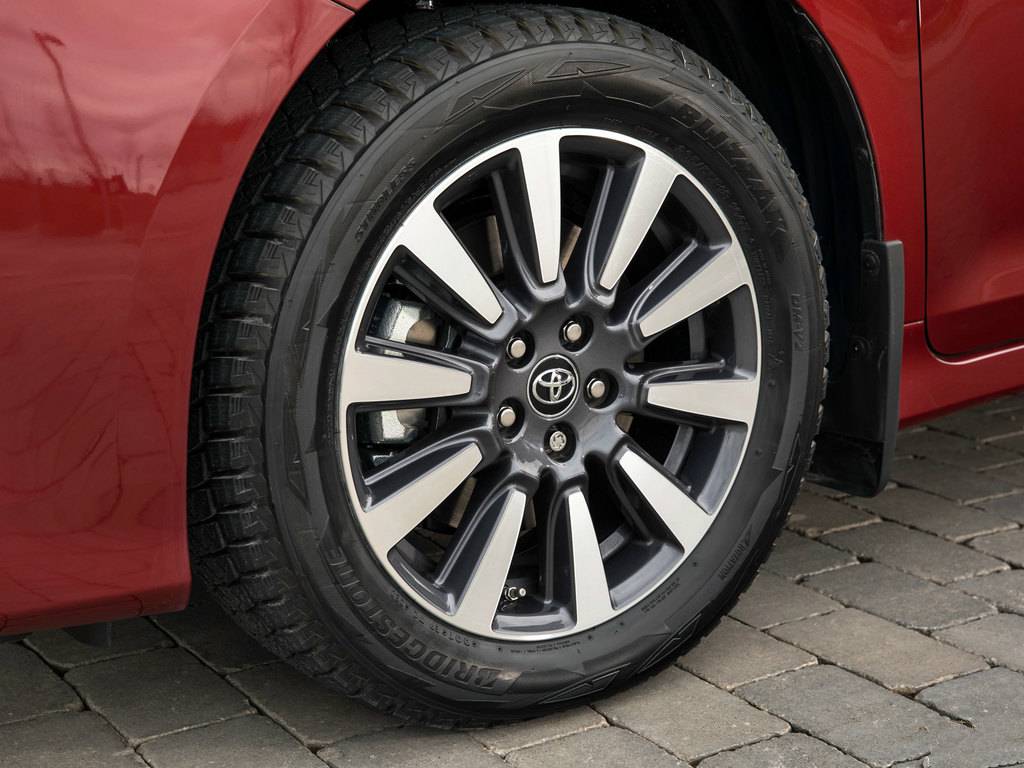 丰田出新招,新车下探3万,配自吸发动机,看啥德系货